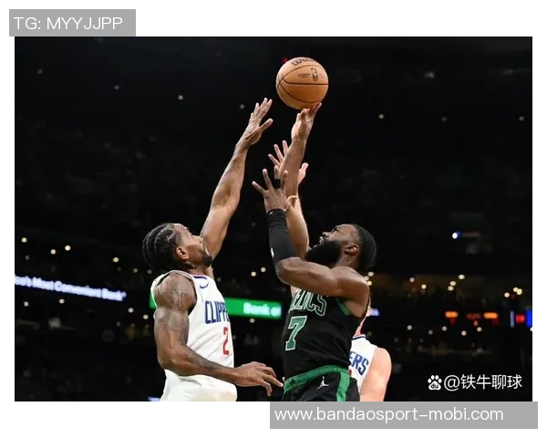 杰伦布朗谈球队成长阶段表示将全力支持队友减轻压力 杰伦布朗谈球队成长阶段表示将全力支持队友减轻压力